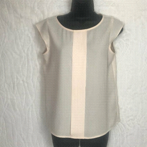 Tahari Short Sleeved  Blouse Size XS